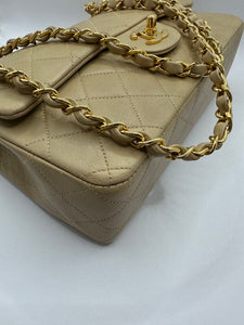 Authentic Chanel preloved Vintage Medium beige Flap with Gold Hardware