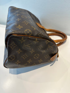 Authentic preowned Louis Vuitton speedy 25