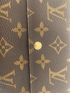 Authentic preowned Louis Vuitton monogram Sarah wallet